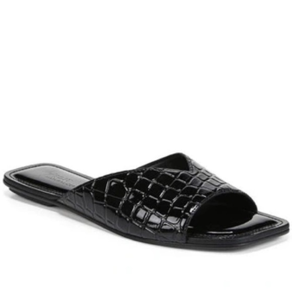27 EDIT NATURALIZER Zelda Faux Leather Slide Sandal in Black - Picture 1 of 6